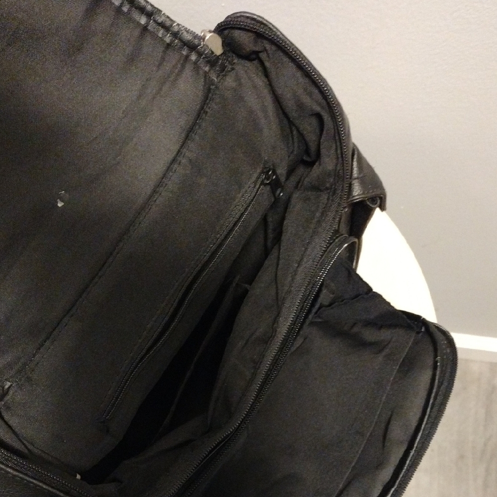 Black Leather Backpack - Picture 6 of 8